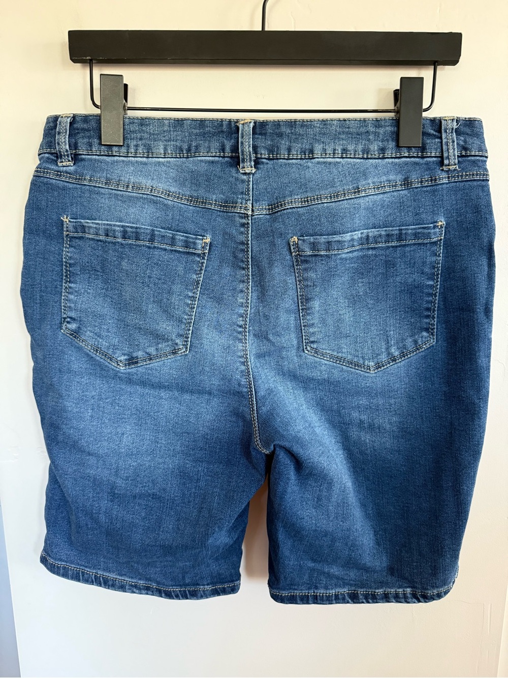 d. jeans Denim Bermuda Shorts Size 12 - Picture 4 of 7